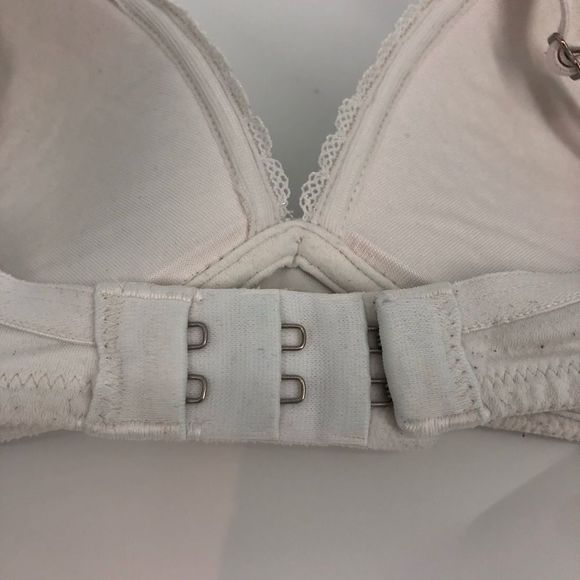 VICTORIA’S SECRET White Body by Victoria No-Wire Bra 34B - Picture 4 of 7